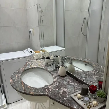 Casa Sarah Apartment *